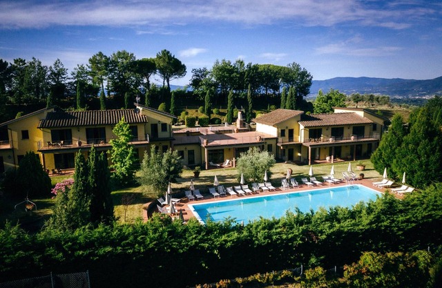 Comfortable apartment in a beautiful resort