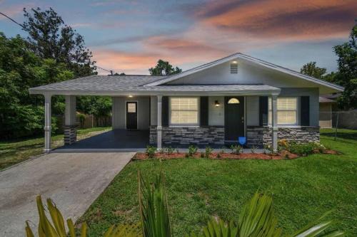 Comfortable Home in Dade City!