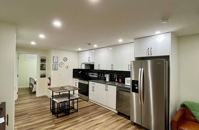 Cool 2-bedroom basement suite in Calgary
