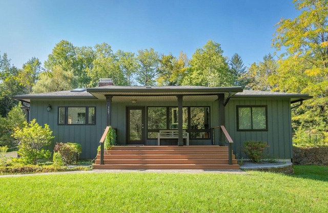 Cool & Comfy Escape | Family Fun Awaits | Close to the Action