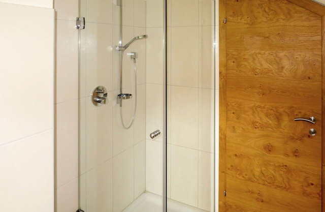 Cosy apartment in villa for 6 guests with WIFI, TV and balcony