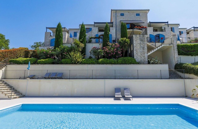 Cosy apartment in villa for 6 people with A/C, WIFI, pool, TV and terrace
