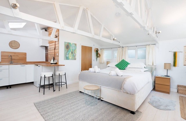 Cosy Countryside Cabin I Pass The Keys