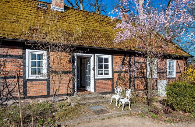 Cottage 'Heidehygge - Mit Wald' with Private Terrace, Private Garden and Wi-Fi