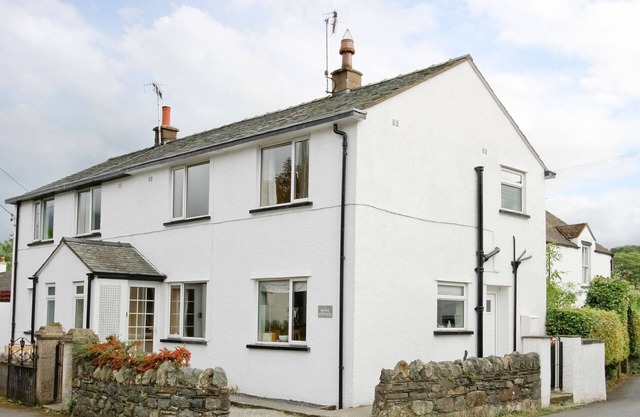 Cottage with central village location and walks from the door.