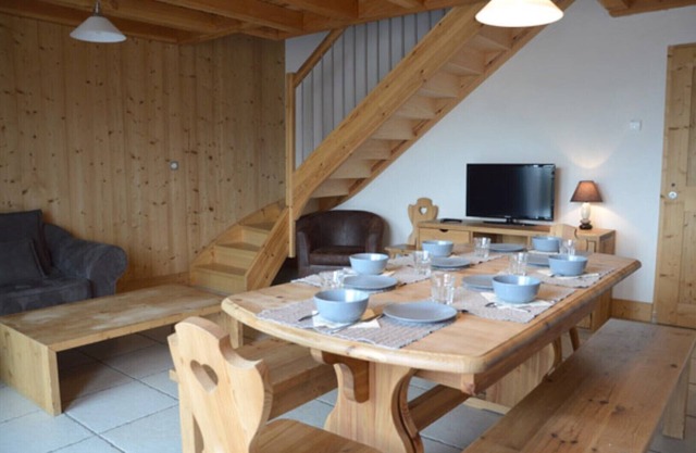 COUNTRY COTTAGE/LA GRANGETTE/8 PEOPLE