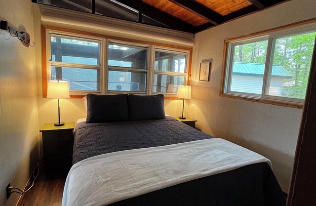 Cozy 3 Bedroom Cottage on the Trent Severn Waterway