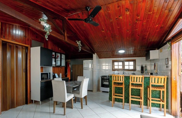 Cozy chalet in Atibaia with 2 bedrooms and leisure area