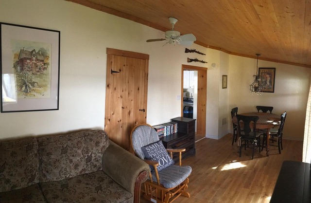 Cozy Cottage 2 on Orr Lake, Ontario