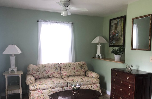 Cozy Cottage by Berkshires, Hudson, Roe Jan Brew Co., Catamount & Taconic Ridge