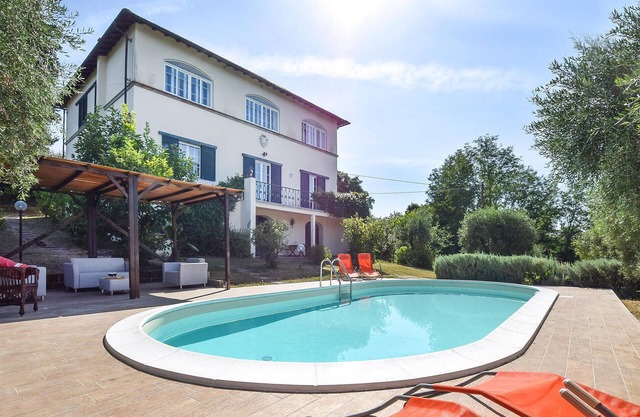 Cozy home in Crespina PI with kitchen