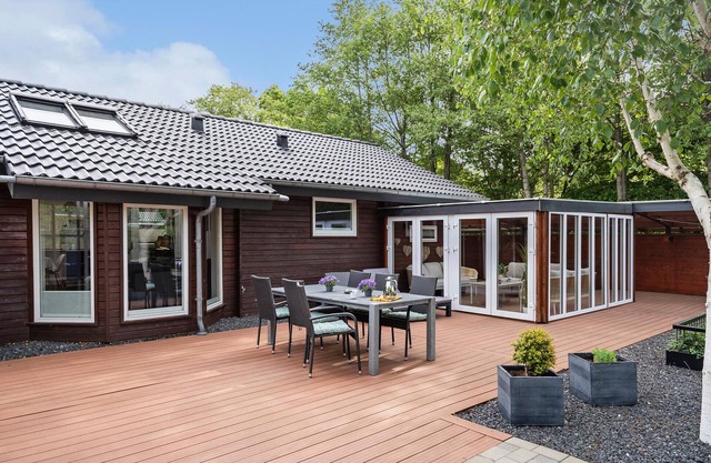 Cozy home in Hemmet with WiFi