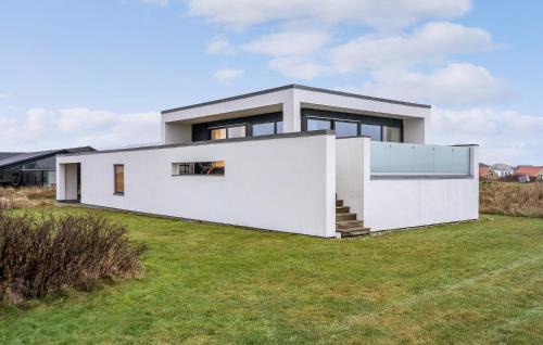 Cozy Home In Ulfborg With Wifi