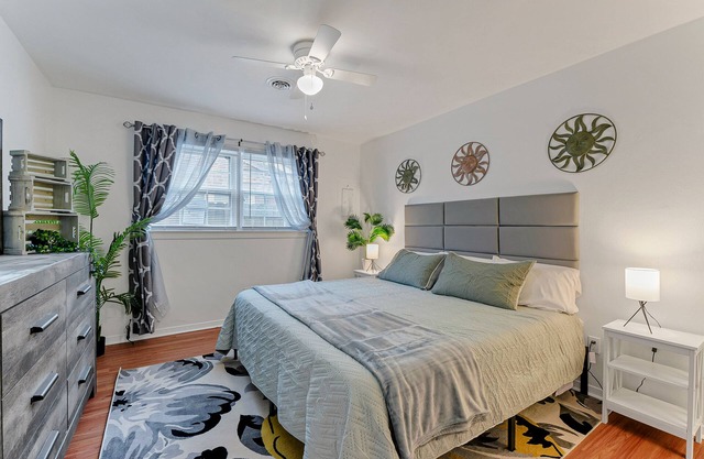 Cozy Pet-Friendly 3BR Near Norfolk Beaches