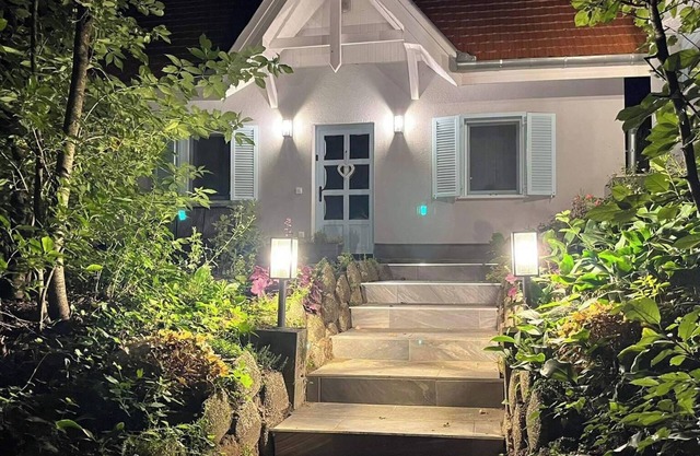 Cozy, private guesthouse in Kőröshegy, ideal for a peaceful Balaton getaway.