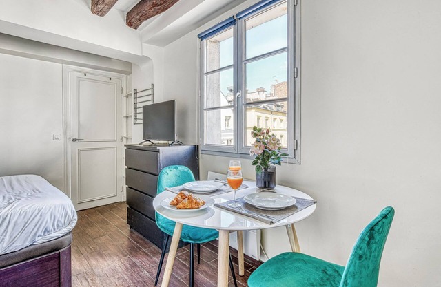 Cozy Studio in The Heart of Latin Quarter