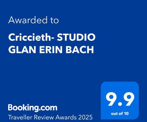 Criccieth- STUDIO GLAN ERIN BACH