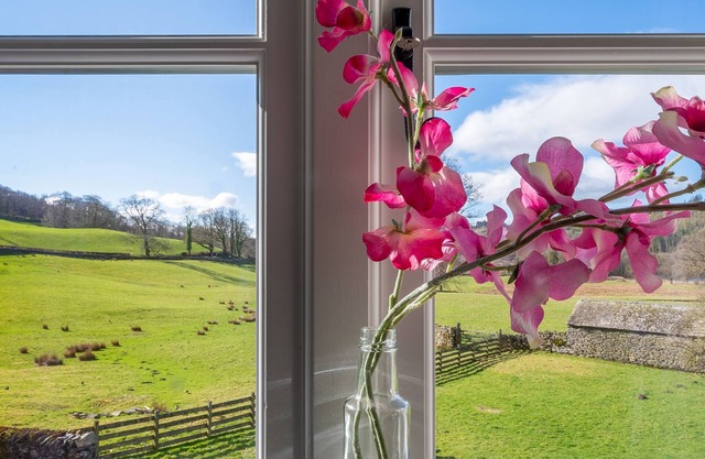 Crummock - sleeps 4 guests in 2 bedrooms