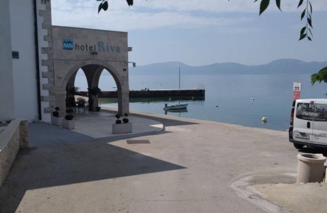 Dalmata Apartment - Two Bedroom Apartment With Balcony (A2)