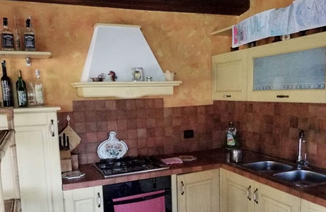 depandance surrounded by greenery just 5 minutes from the city center