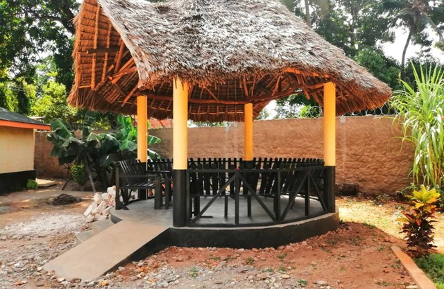 Diani Travelers Guest House