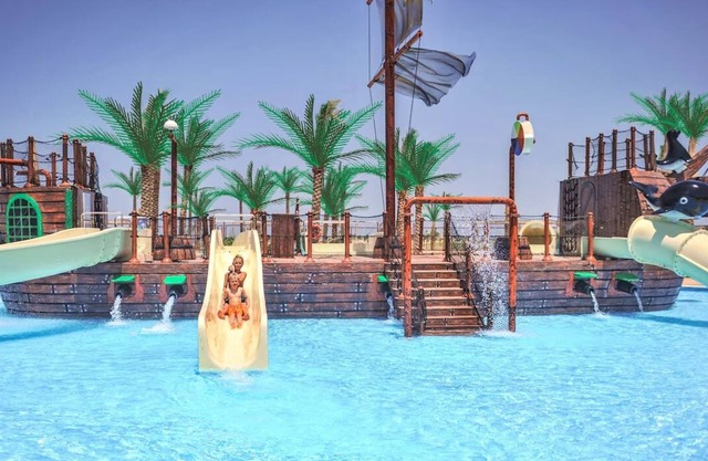 Discover Ultimate Relaxation | 2 Idyllic Rooms with Pool Near Makadi Beach