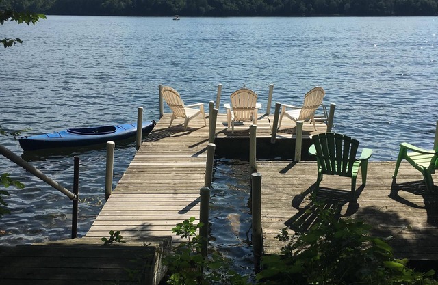 Dock on Lake Garfield, 10 min to Butternut, Wifi, So Fun!