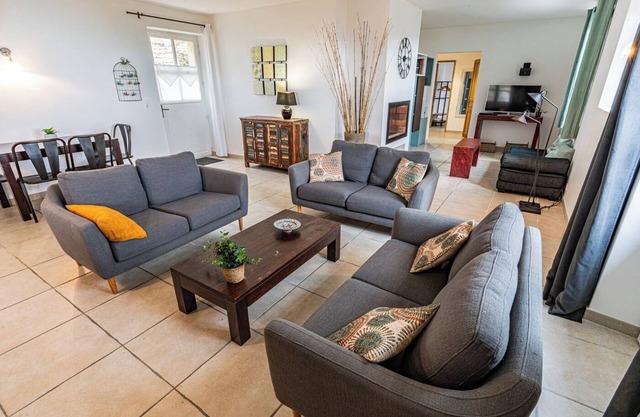 Domaine de Coulon, Maison Aiguèze