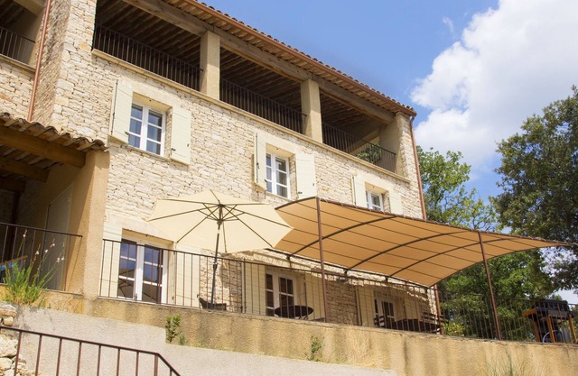 Domaine de Coulon, Maison Issirac