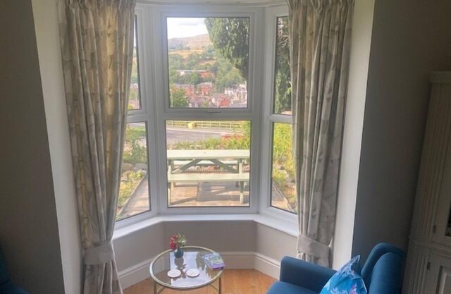 Double room-Ensuite with Shower-Landmark view