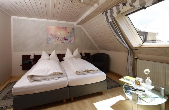 Double room with private bathroom