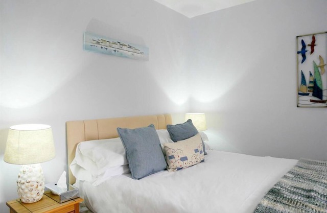 Double Standard Room Ensuite@Norton House Hotel