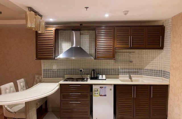 dra sanam servied appartements