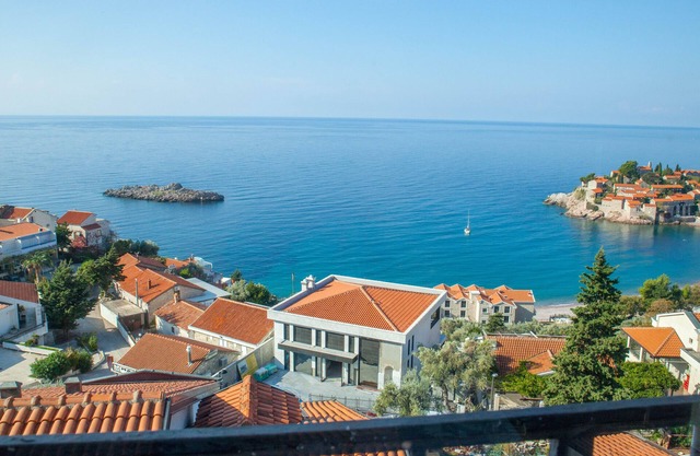 Edelweiss Deluxe Villa