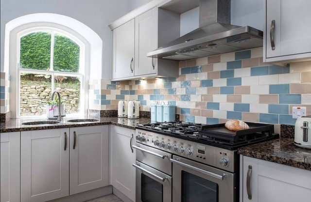 Eisteddfa - sleeps 10 guests in 5 bedrooms