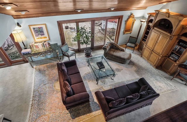 Elegant home with Pine Lake Access in West Bloomfield, Michigan