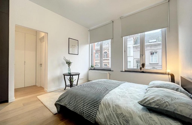 Elegant Flat Cinquantenaire