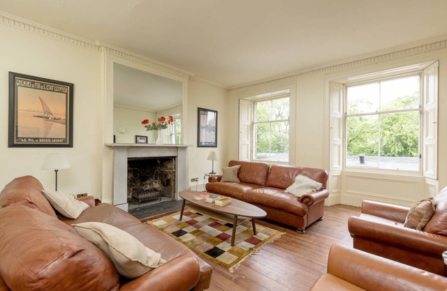 Elegant Georgian apartment in the centre of Edinburgh