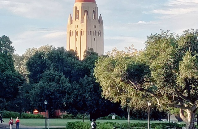 Enchanting Home: Convenient, Cozy, Next to Stanford University with Free Parking