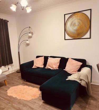 Entire Immaculate 3 Bedrooms House in Blackburn Weekend Away