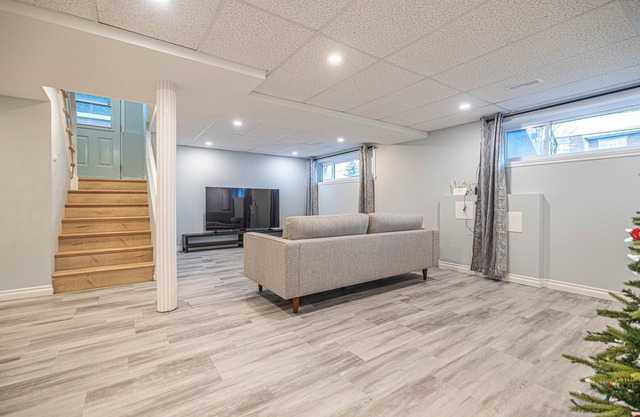 Entire NEW House 5BDR , close to DT MTL, 4 Parking