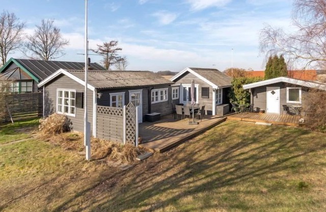 "Era" - 200m from the sea by Interhome