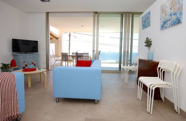 Estanyol Mar - Apartment with Terrace, Sea View, Ideal for Groups & Families