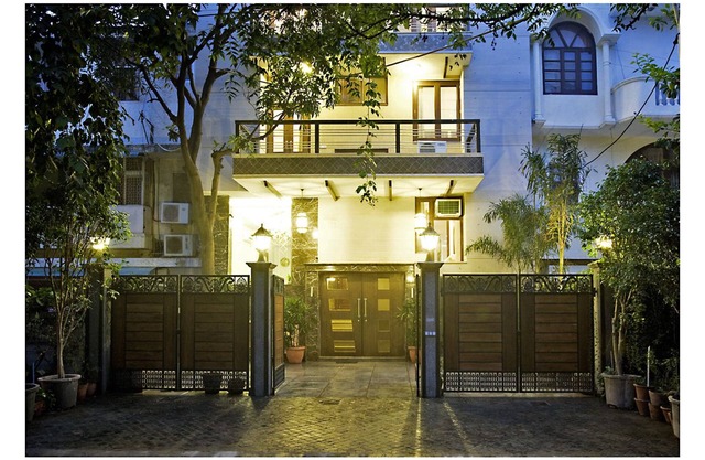 Evergreen Suites Defence Colony