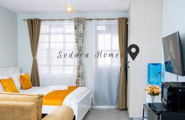 Executive studio along Waiyaki Way, with wifi, swimming pool & access to stores.