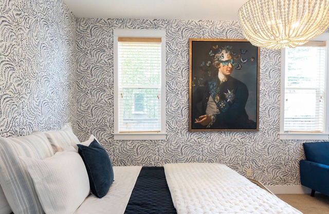 Expertly Decorated Smart-Home with Mountain Views