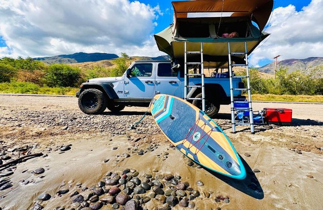 Explore Maui's diverse campgrounds and uncover the island's beauty from fresh perspectives every day as you journey with Aloha Glamp's great jeep equipped with a rooftop tent