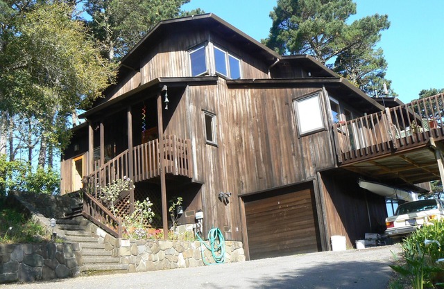 Fabulous home in Inverness with sweeping Tomales Bay views