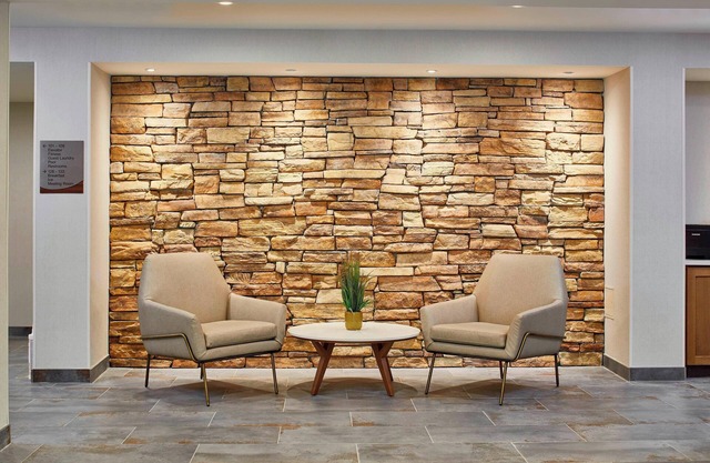 Fairfield Inn & Suites by Marriott Albany Airport