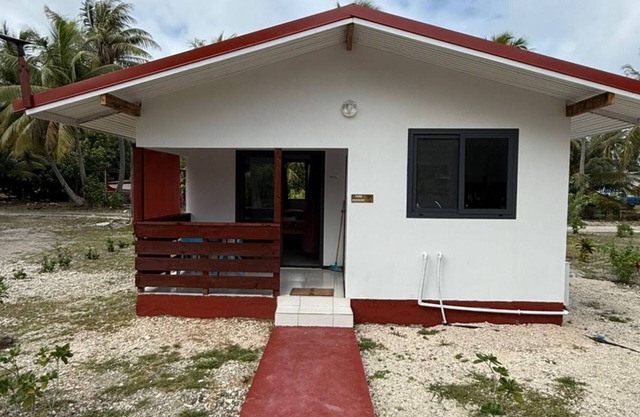 FAKARAVA-Fare Coco 1